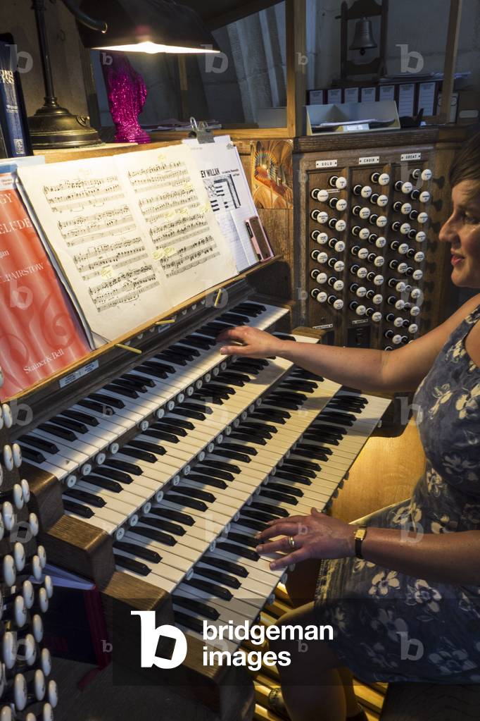 Guildford Cathedral,  organ