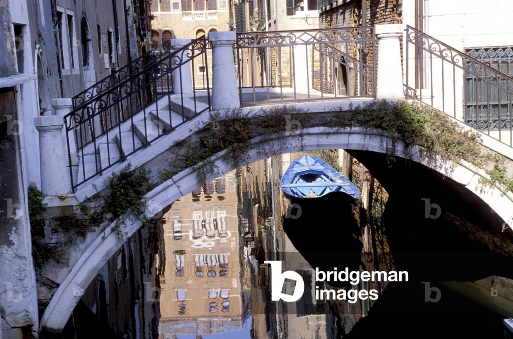 Venice - bridge over