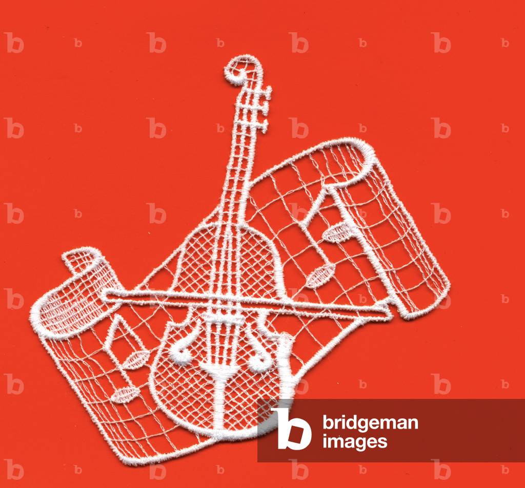 Violin in lace-work on