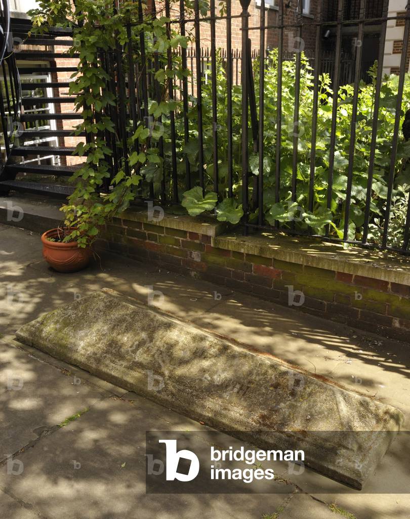 Oliver Goldsmith tomb