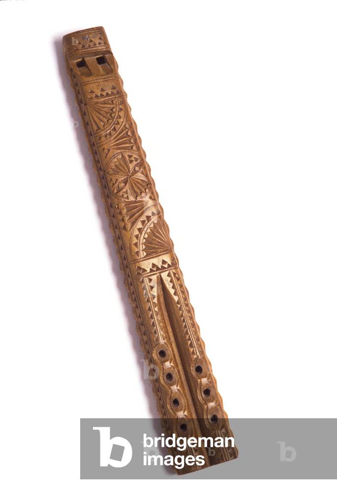 Double barrel carved flute