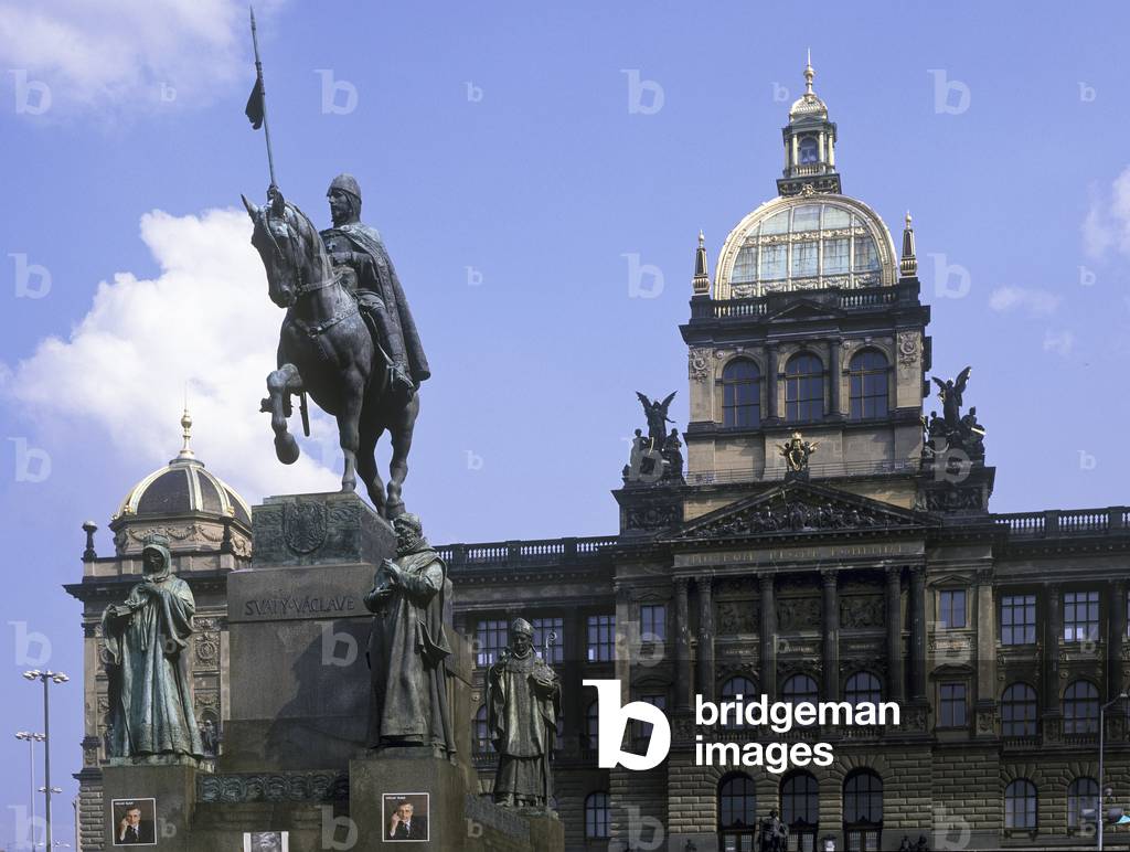 Statue of St. Wenceslas and the National Museum, Prague, Czech Republic (photo)