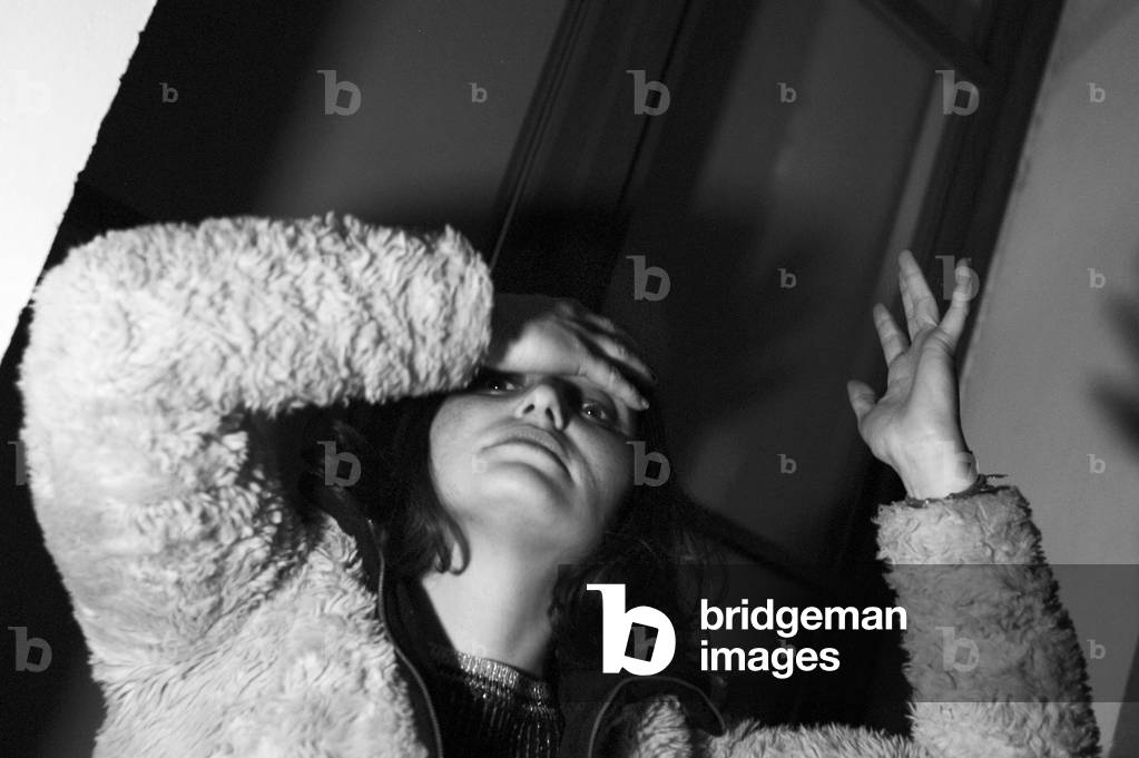 Portrait of Claire Serres (b/w photo, January 19, 2019)