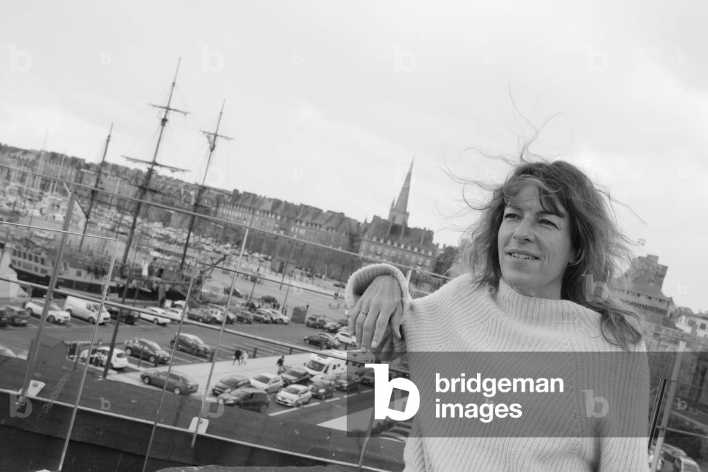 Portrait of Stephanie Coste (b/w photo, May 23, 2021)