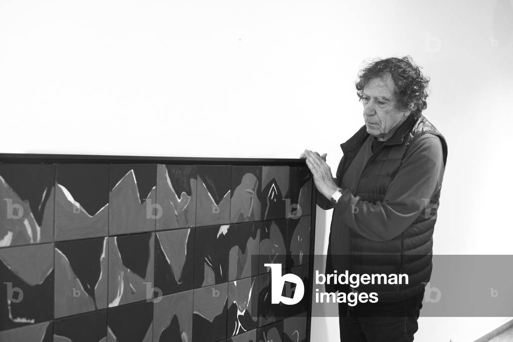 Portrait of Alain Veinstein (b/w photo, February 12, 2020)