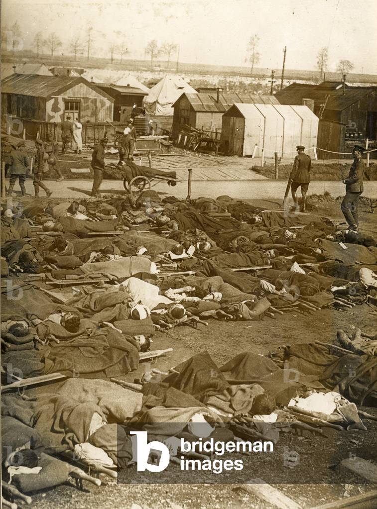 German and British wounded waiting to be evacuated, WWI (gelatin silver print)
