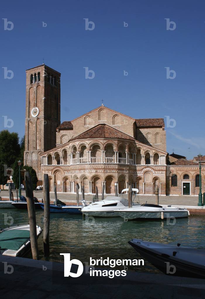 Church of SS Maris e Donato (photo)