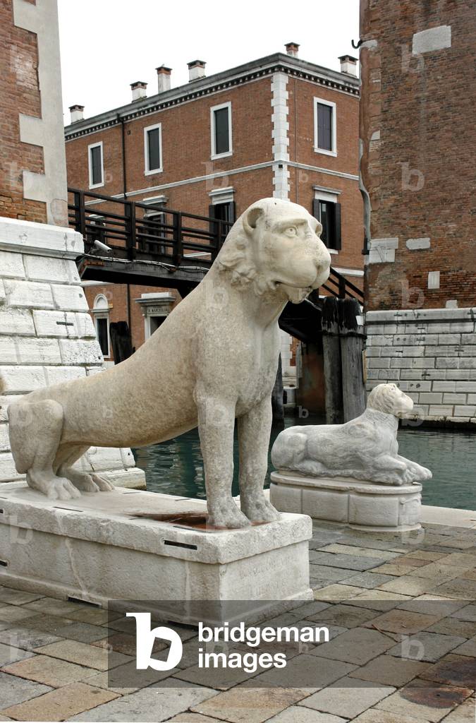 Greek lion (photo)