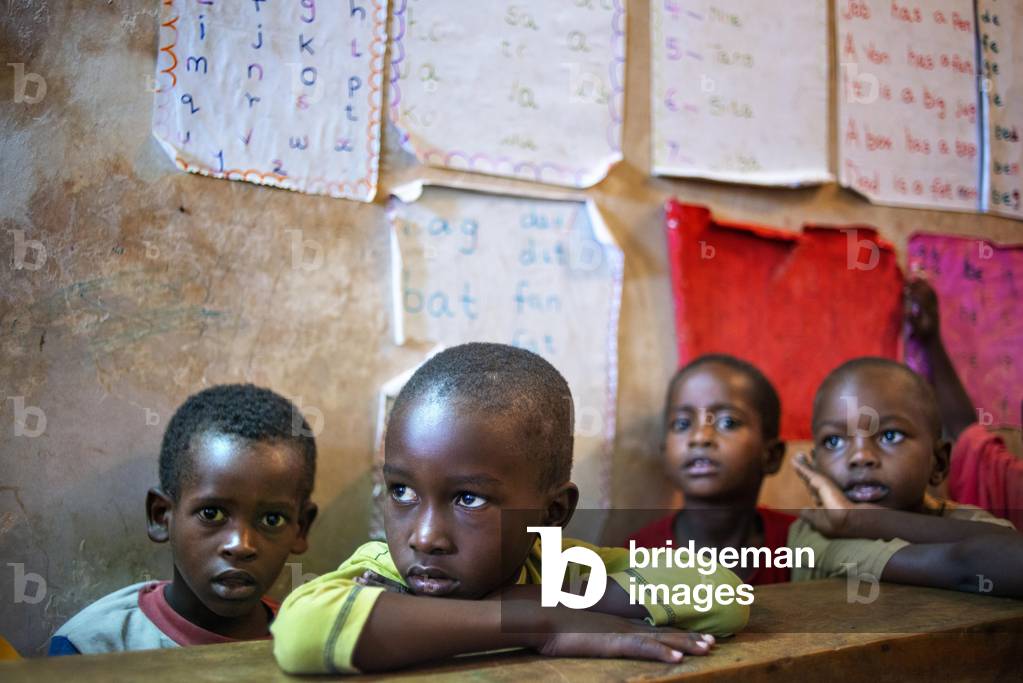 School for children to learn, Afrikable spanish NGO in Lamu island Kenya, This association tries to empower women who have been victims of abuse, By making souvenirs that are later sold in the village store and the schooling of their children, 2020 (photo)