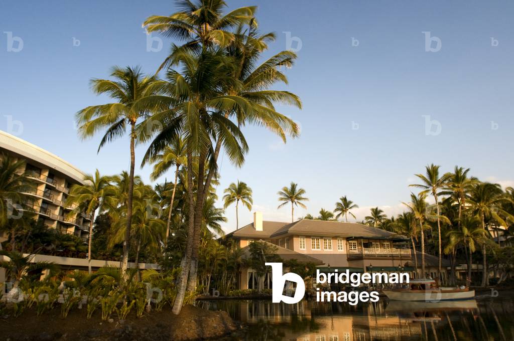 The lagoon at the Hilton Waikoloa Village, Big Island, Hawaii (photo)
