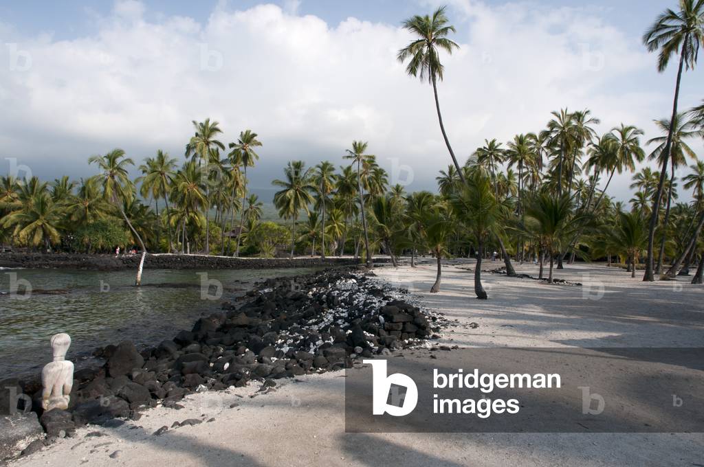 Hale O Keawe temple, Pu'uhonua o Honaunau National Historical Park, Big Island, Hawaii (photo)