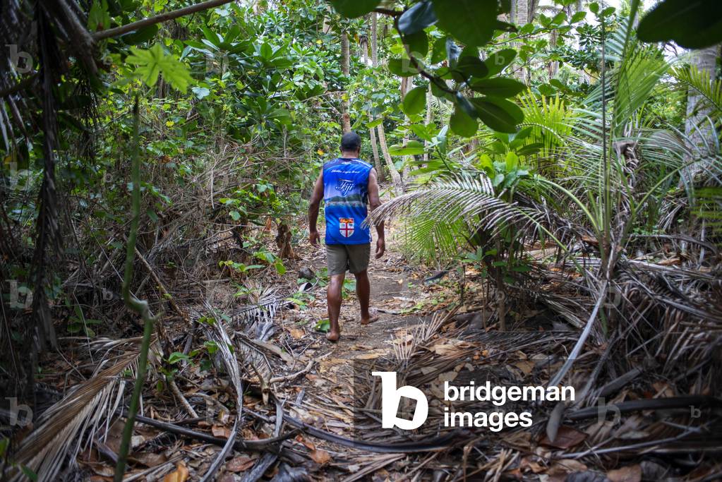 Walking inside Monukiri island Mamanucas island group Fiji, 2020 (photo)