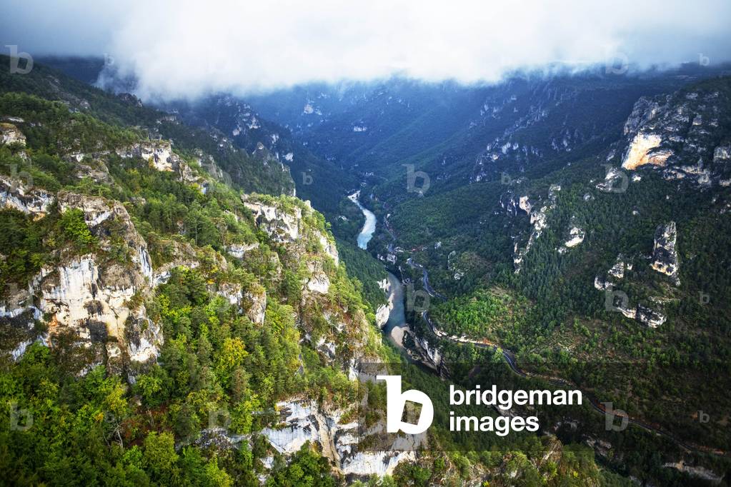 Gorges du Tarn from the Point Sublime Roc des Hourtous, La Malene, Lozere, France, UNESCO World Heritage Site, Grands Causses Regional Natural Park, Lozere, Occitanie, 2020 (photo)