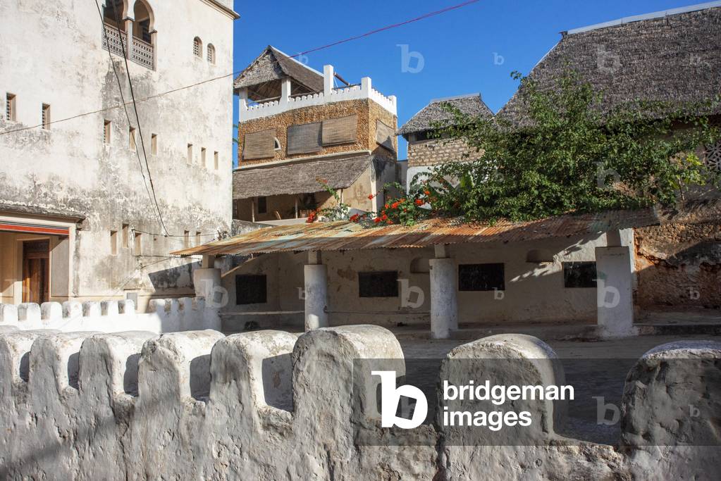 Arabic decoration and swahili decoration of the white houses in the city town of Lamu in Kenya , 2020 (photo)