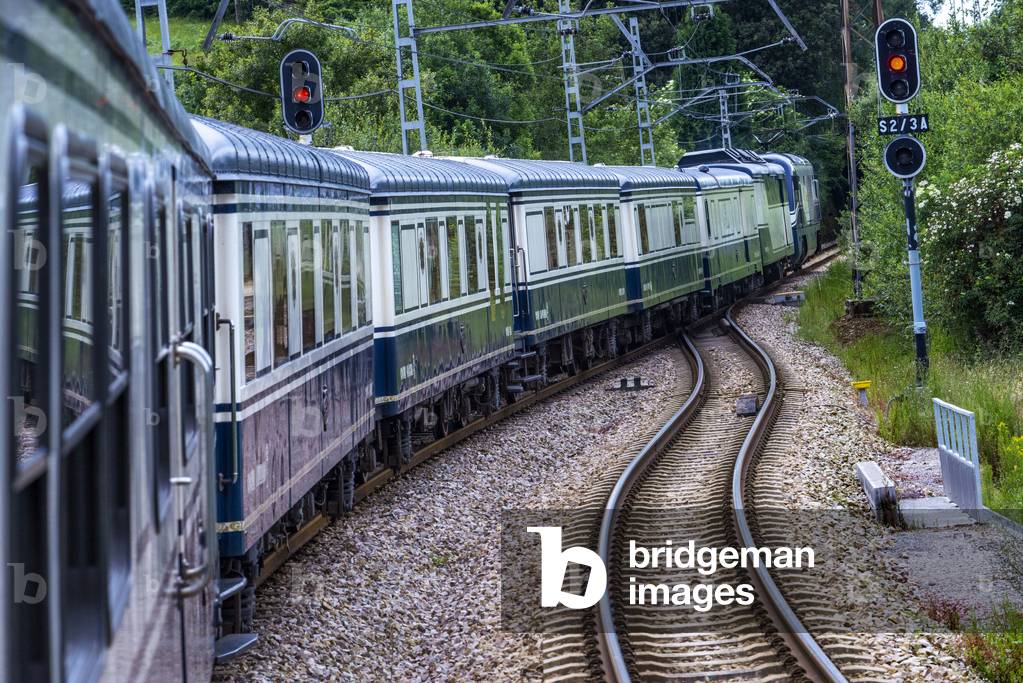 Outside carriages of Transcantabrico Gran Lujo luxury train, NORTH OF SPAIN, 2021 (photo)