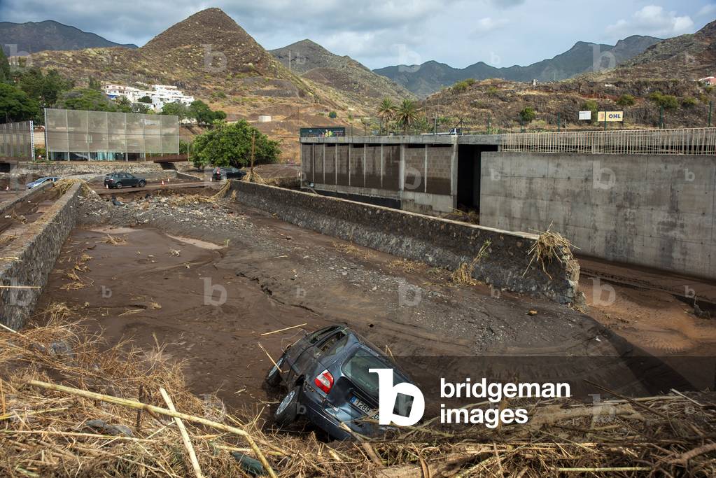 Floods disarter from heavy rains overnight wash away the beach as the water flows down from the mountains, Torre de San Andrés, San Andres, Tenerife Island, Canary Islands, Spain. (photo)
