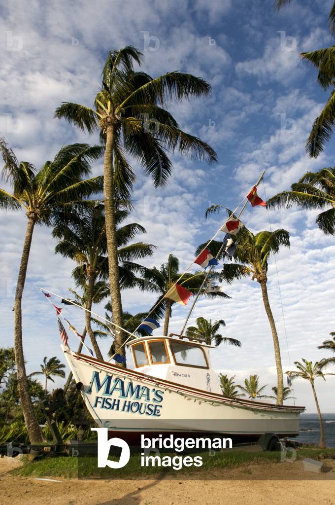 Mama's Fish House Restaurant, Ho'okipa Beach Park, Maui, Hawaii (photo)