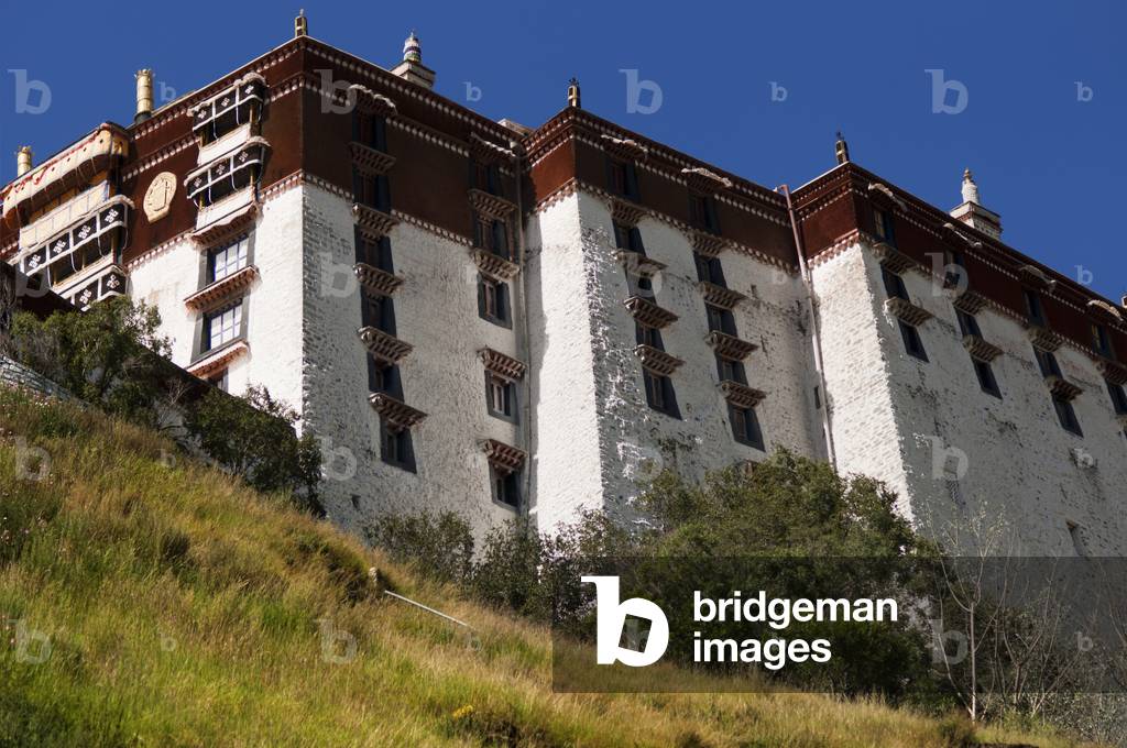 The Potala Palace former chief residence of the Dalai Lama, UNESCO World Heritage Site, Lhasa, Tibet, China (photo)