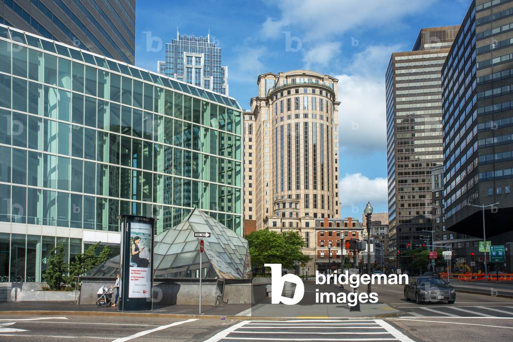 Tall office buildings and skyscrapers in Financial district, Boston, USA 2021 (photo)