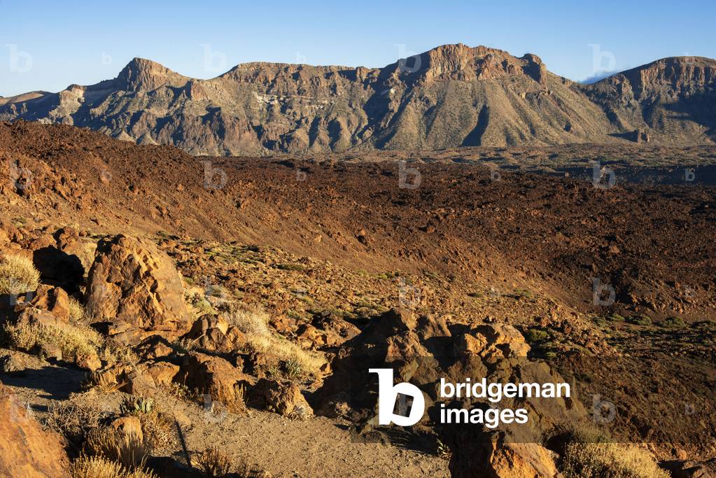 Mountain landscape at Las Canadas, Parque Nacional del Teide, Tenerife, Canary Islands, Spain (photo)