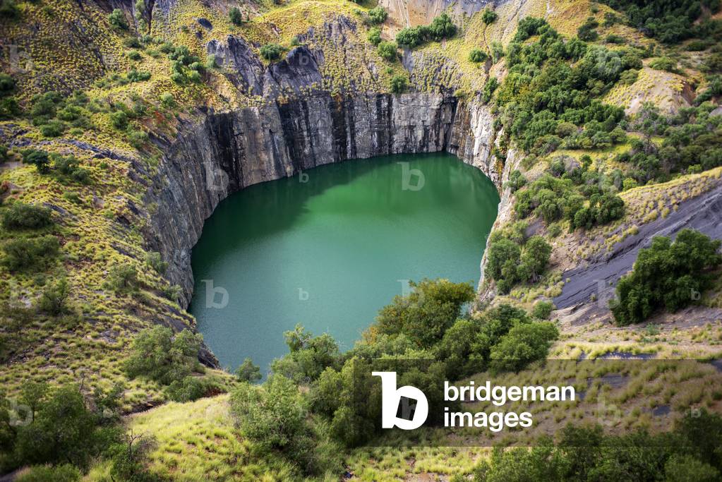 The Big Hole, part of Kimberley diamond mine which yielded 2722 kg of diamonds, Northern Cape, South Africa, Africa
Kimberley is a stop in the luxury Rovos Rail train going from Pretoria to Cape Town.
, 2020 (photo)