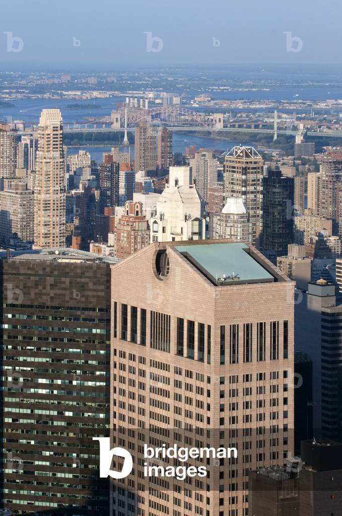 Aerial views of Midtown and Upper East Side skyscrapers view from The Rockefeller Centre, New York, USA (photo)