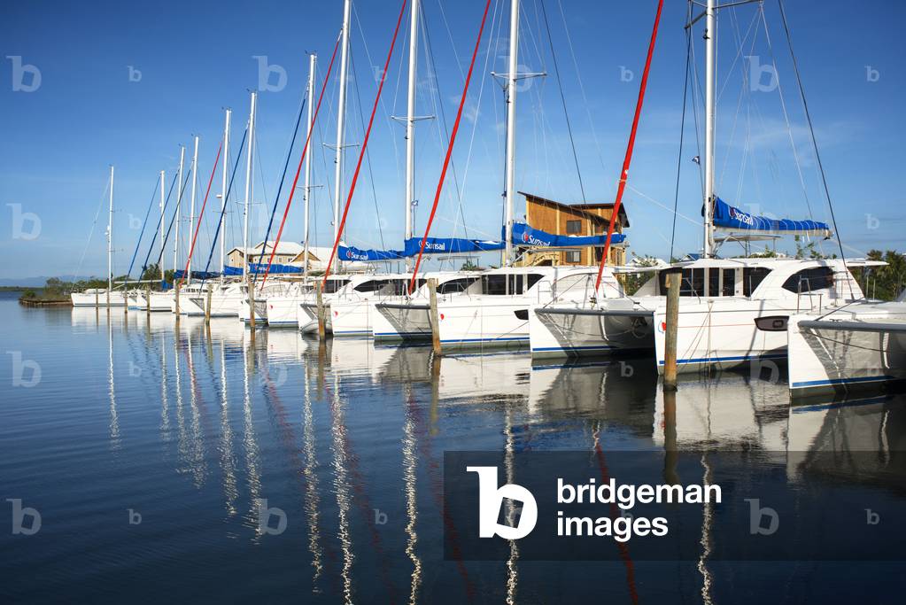 Luxury sail boats in Placencia harbour Belize (photo)