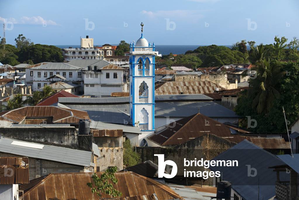Minaret of one of the mosques in Stone Town, Zanzibar, Tanzania, Africa (photo)