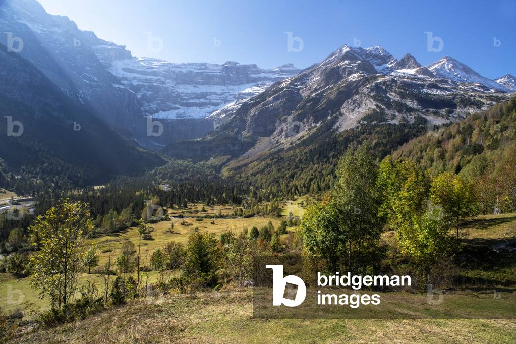 The Cirque de Gavarnie and the Gavarnie Falls / Grande Cascade de Gavarnie, highest waterfall of France in the Pyrenees, Hautes-Pyrenees, Gavarnie-Gèdre, Pyrenees National Park, Gavarnie cirque, listed as World Heritage by UNESCO, 2020 (photo)