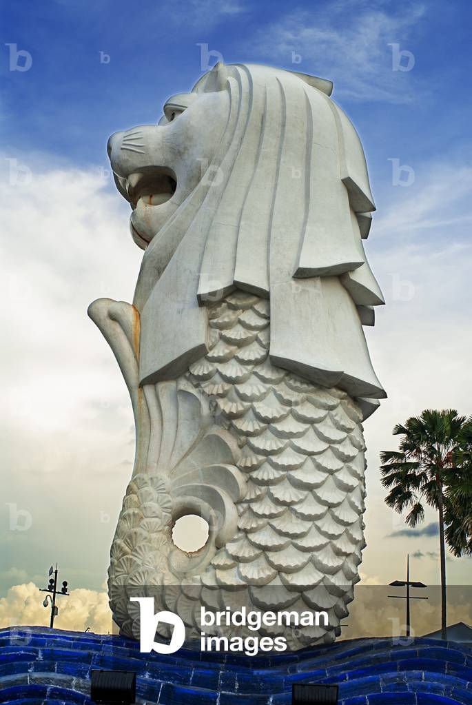 Merlion Lion, Symbol of Singapore, & Water Spout, Singapore Harbour or Harbor, Singapore (photo)