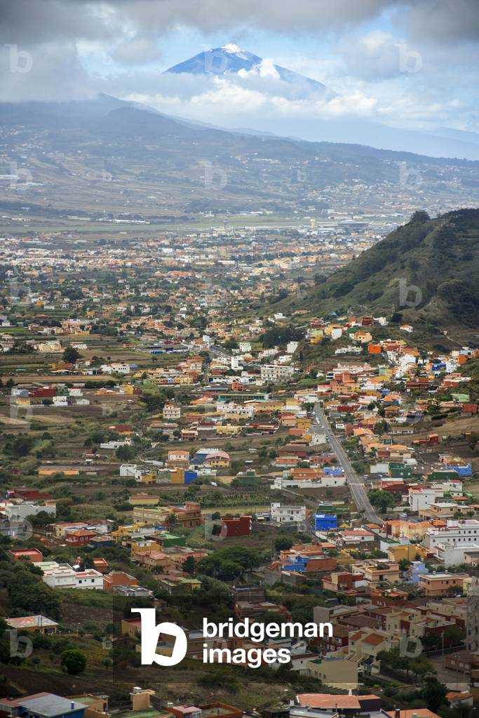 Las Mercedes, San Cristobal de La Laguna in front of Volcano Pico del Teide, View from the Mirador de Jardina, Tenerife Island, Canary Islands, Spain (photo)