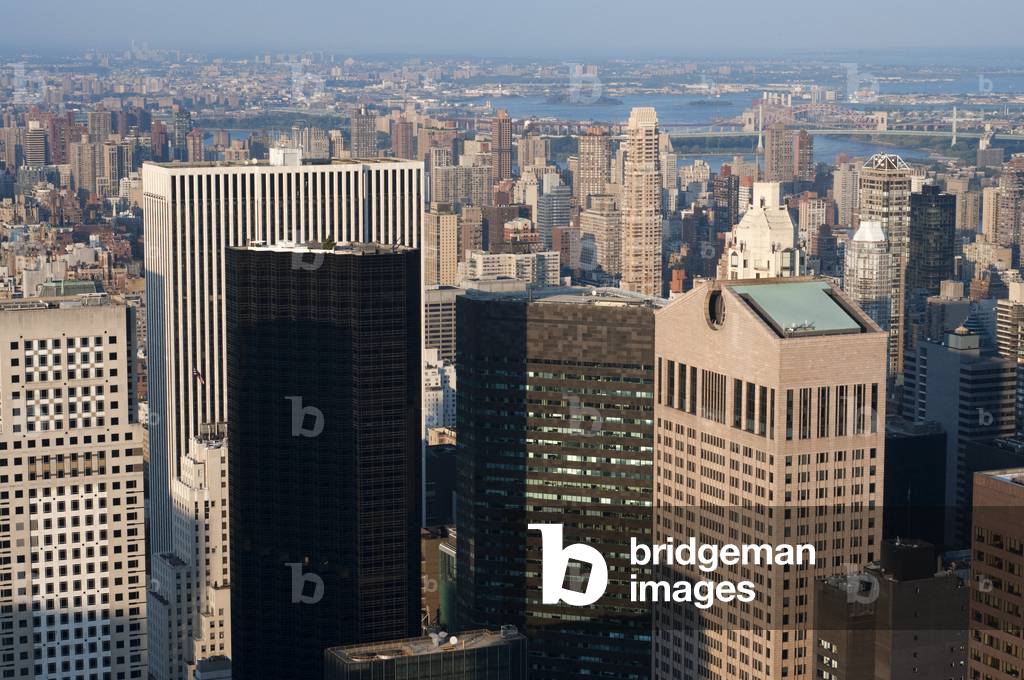 Aerial views of Midtown and Upper East Side skyscrapers view from The Rockefeller Centre, New York, USA (photo)