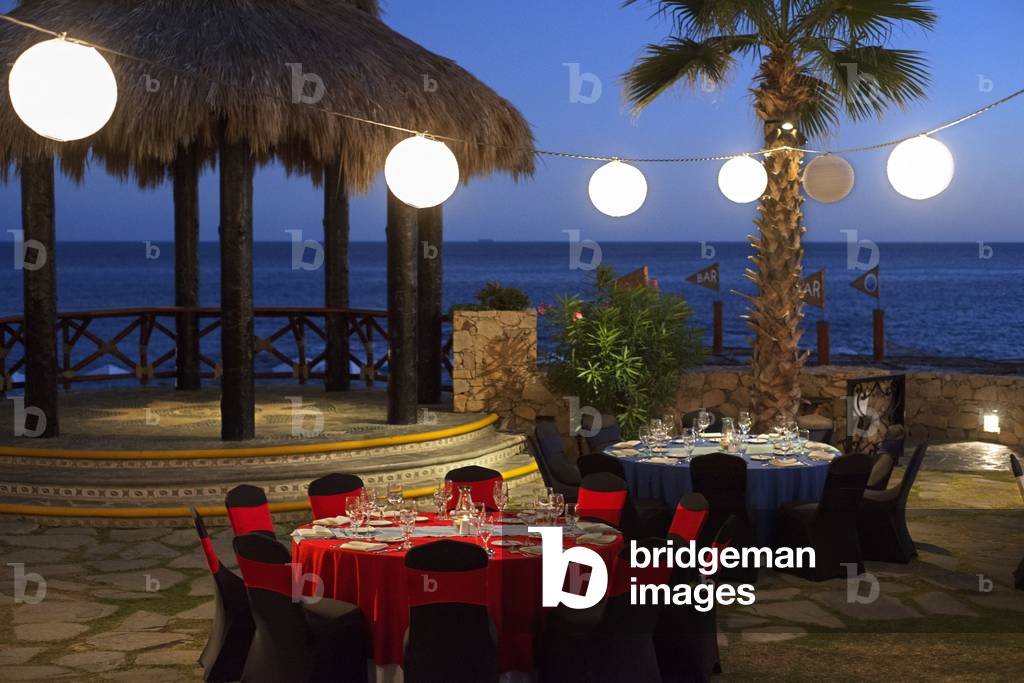 Restaurant of The Sheraton Hacienda Del Mar Golf & Spa restort Hotel, in Los Cabos, Mexico, Sea of Cortez, Baja California (photo)