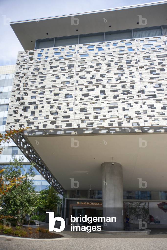 Novartis building, Institutes for BioMedical Research, Cambridge, Boston, USA 2021 (photo)