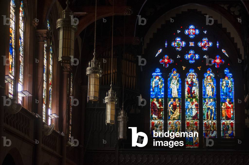 Vindow of the Chapel of Church of the Holy Trinity, 316 E 88th St New York, New York City 10128, USA (photo)