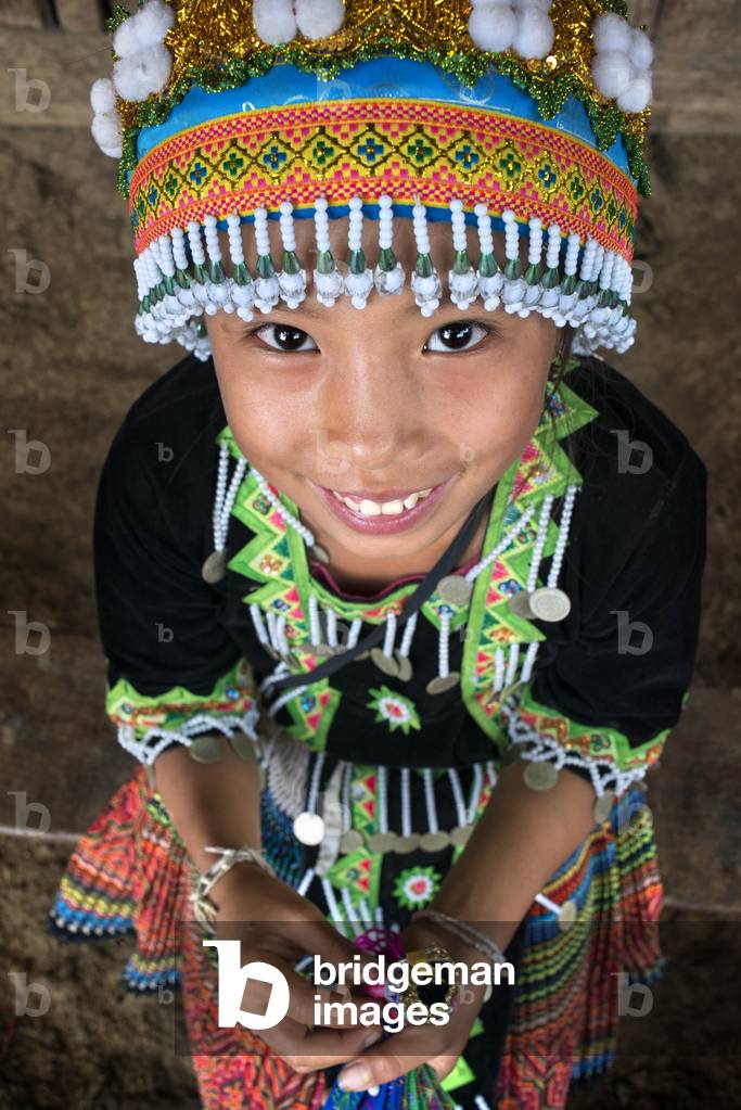Portrait of a Hmong girl near Luang Prabang, Laos (photo)