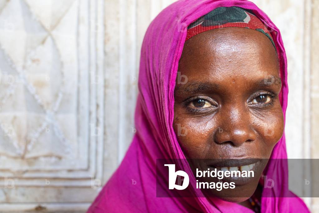 Portrait of a battered women, Afrikable spanish NGO in Lamu island Kenya, This association tries to empower women who have been victims of abuse, By making souvenirs that are later sold in the village store and the schooling of their children, 2020 (photo)