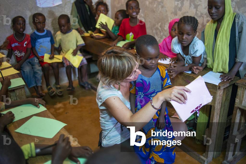 School for children to learn, Afrikable spanish NGO in Lamu island Kenya, This association tries to empower women who have been victims of abuse, By making souvenirs that are later sold in the village store and the schooling of their children, 2020 (photo)