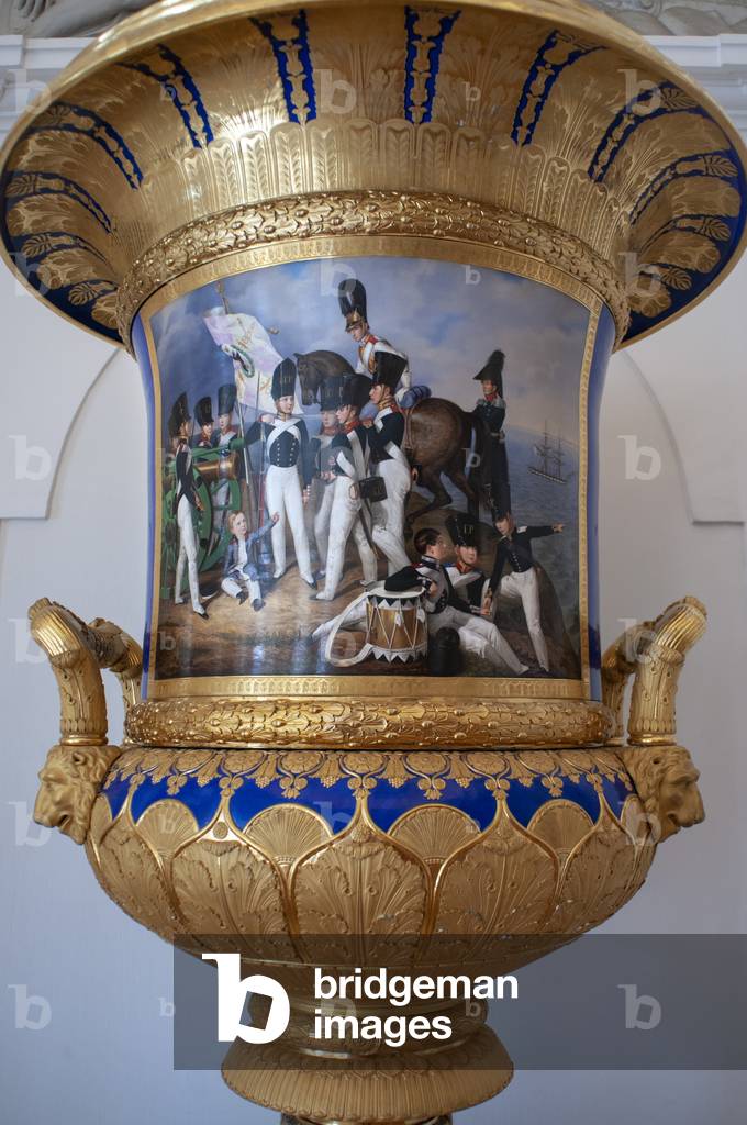 Vases of porcelain collection Inside Charlottenburg Palace and its park Schlossgarten rebuilt after Second World War in, Berlin, Germany (photo)