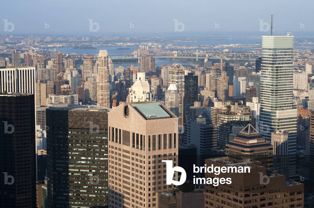 Aerial views of Midtown and Upper East Side skyscrapers view from The Rockefeller Centre, New York, USA (photo)