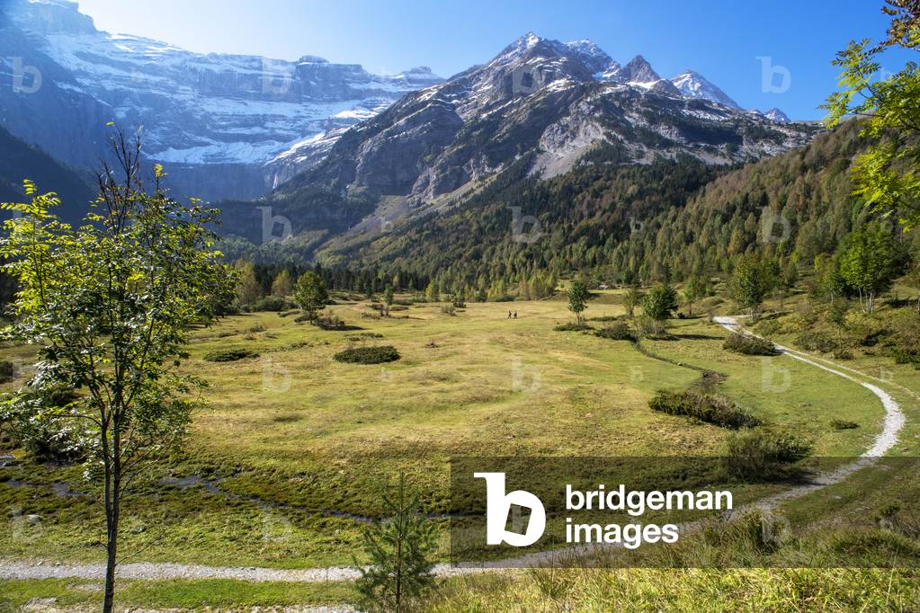 The Cirque de Gavarnie and the Gavarnie Falls / Grande Cascade de Gavarnie, highest waterfall of France in the Pyrenees, Hautes-Pyrenees, Gavarnie-Gèdre, Pyrenees National Park, Gavarnie cirque, listed as World Heritage by UNESCO, 2020 (photo)