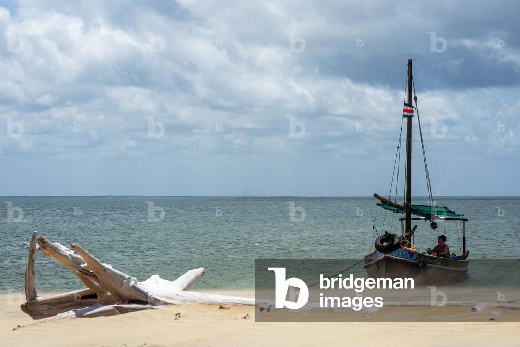 Tourists european family inside a dhow sailing boat in Manda island in Lamu archipelago in Kenya, 2020 (photo)