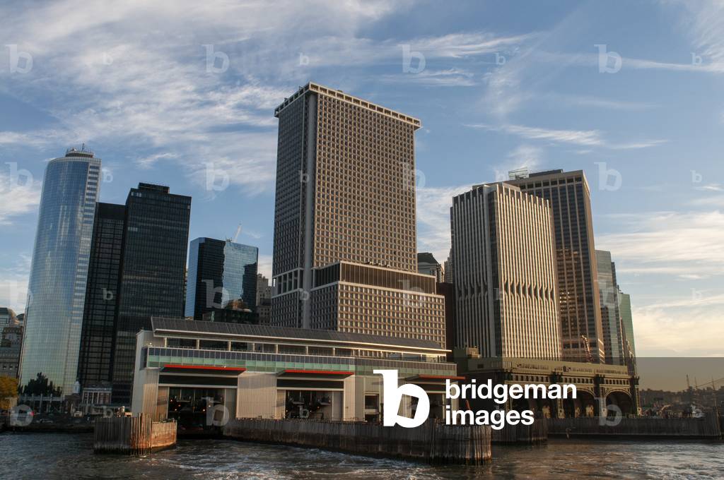 Downtown New York harbor city skyline, New York City, USA (photo)