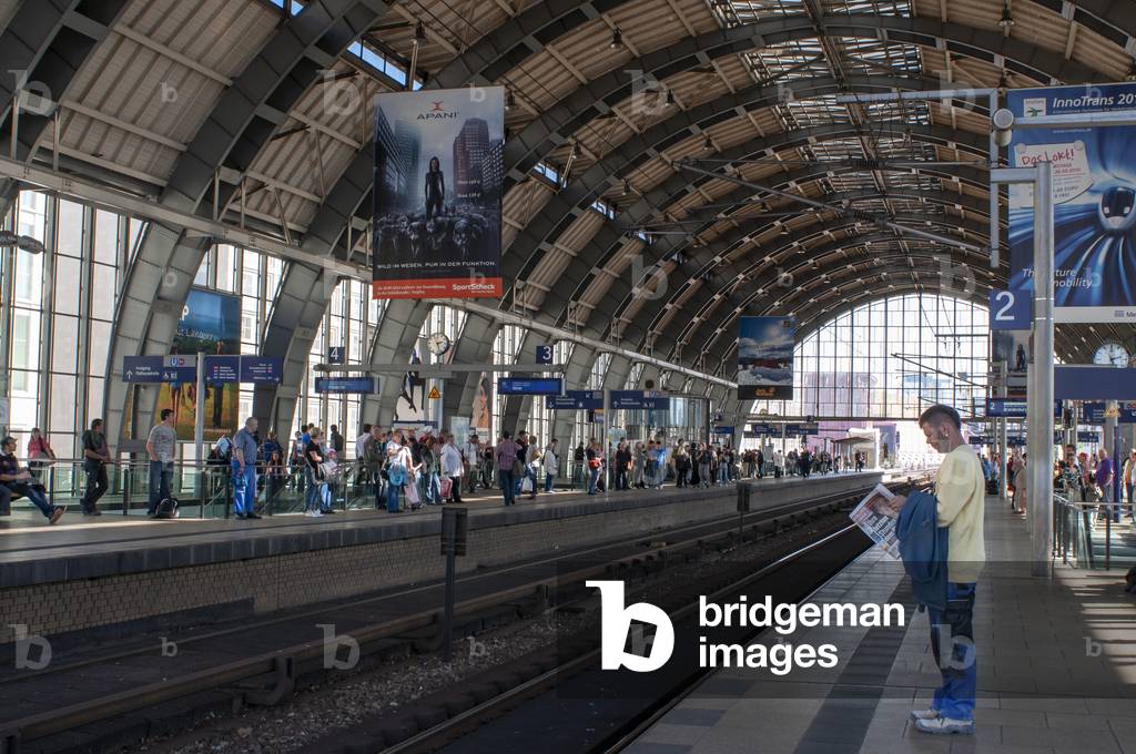 Main train station in Berlin Hauptbahnhof Germany (photo)