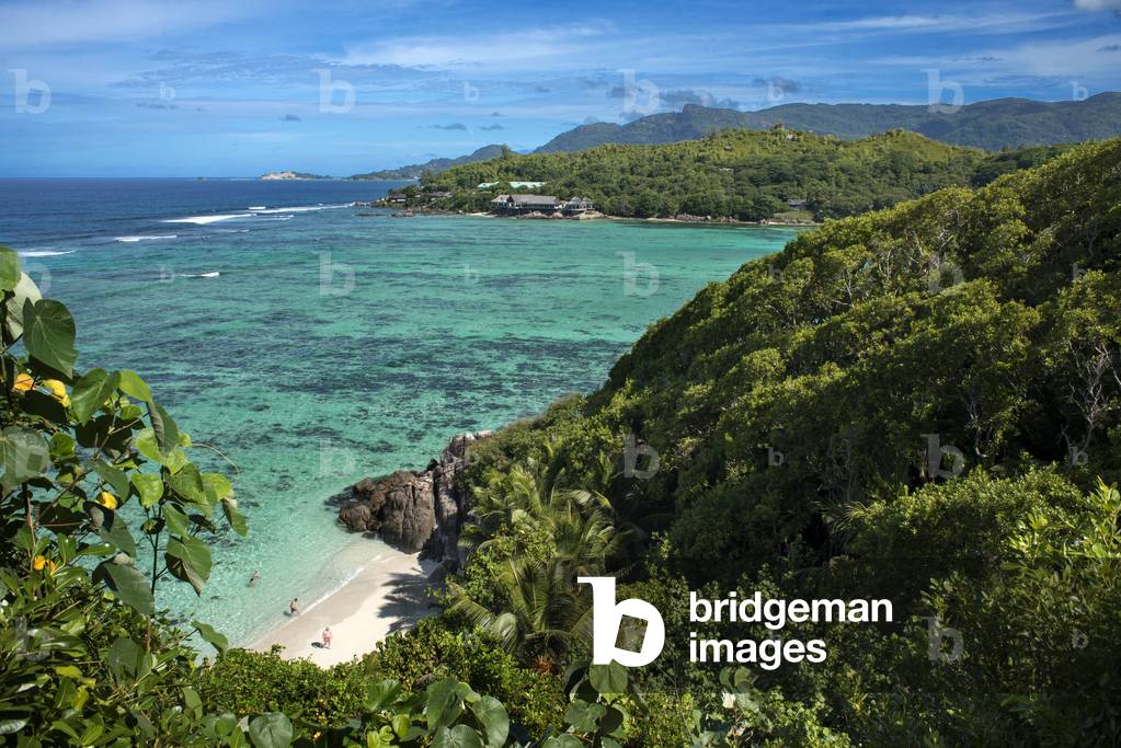 Lonely beaches in Moyenne Island Seychelles Ste Anne Marine National Park off the north coast of Mahé (photo)