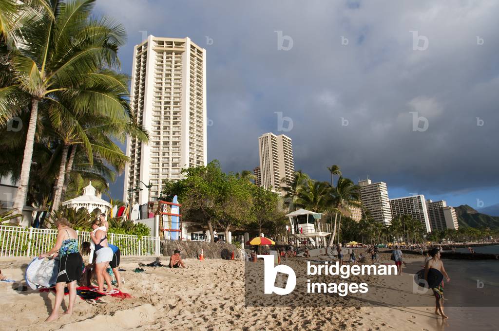 Waikiki Beach, O'ahu, Hawaii (photo)