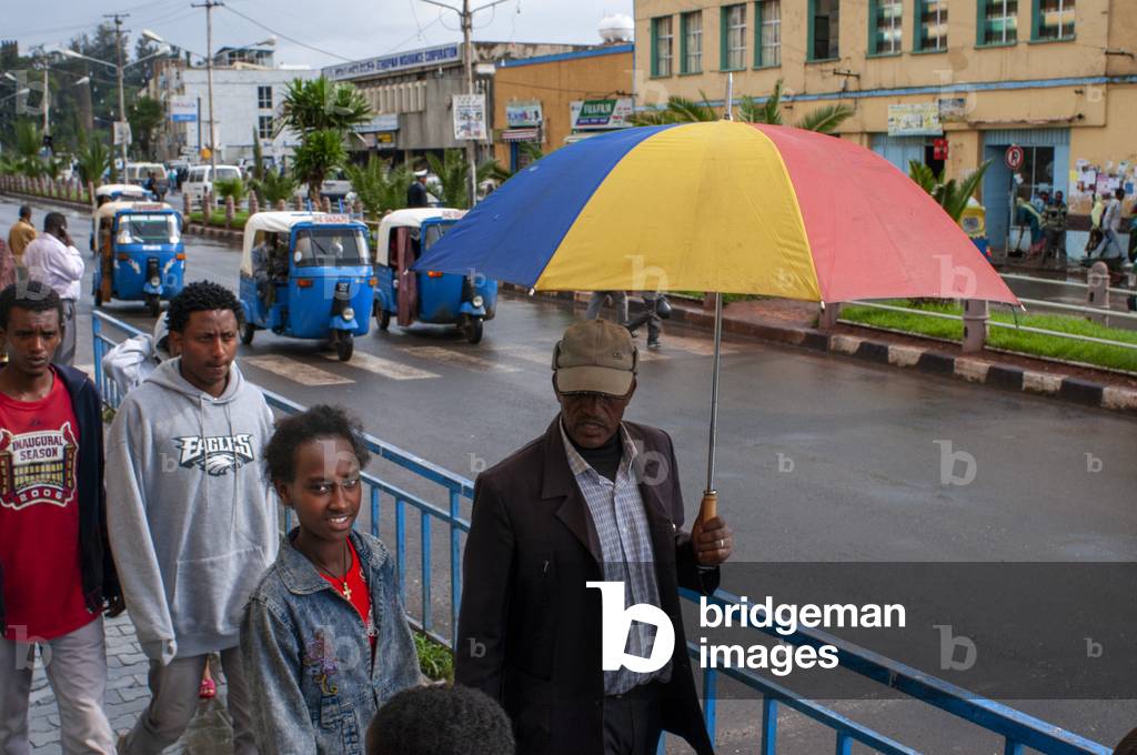 Street scene in Gondar city, Ethiopia. (photo)
