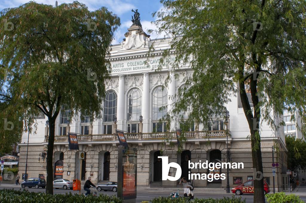 Theater Des Westens, Berlin, Germany, The Theater des Westens (Theatre of the West) is one of the most famous theatres for  musicals and operettas in Berlin, Germany, located at Kantstrasse 10-12 in Charlottenburg (photo)