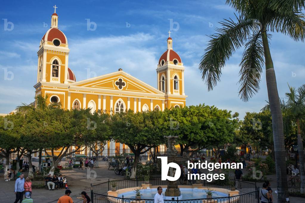 Central Park and Cathedral of Granada Nicaragua, Central America, America (photo)