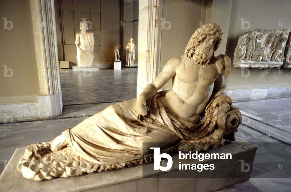 Sculpture gallery of Roman and Hellenic, Archaeological museum, Istanbul, Turkey (photo)